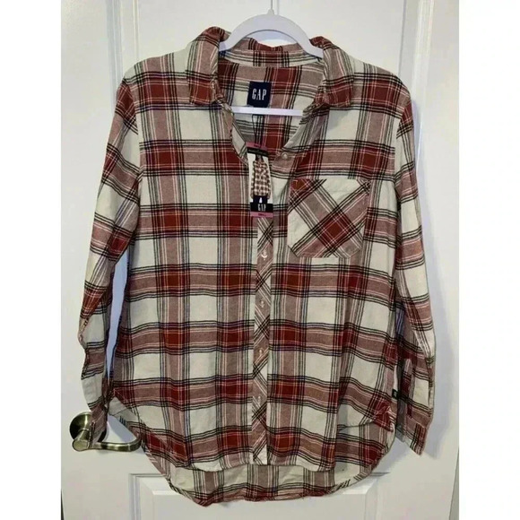 NWT GAP Womens Button Down Long Sleeve Relaxed Fit Boyfriend Flannel Top Size S - Picture 1 of 7